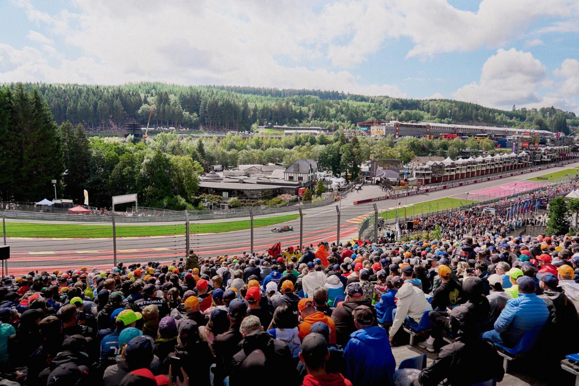 Grandprixcamp Closest To The Track Including Track View Stavelot Eksteriør bilde